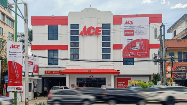 Closest top ace hardware